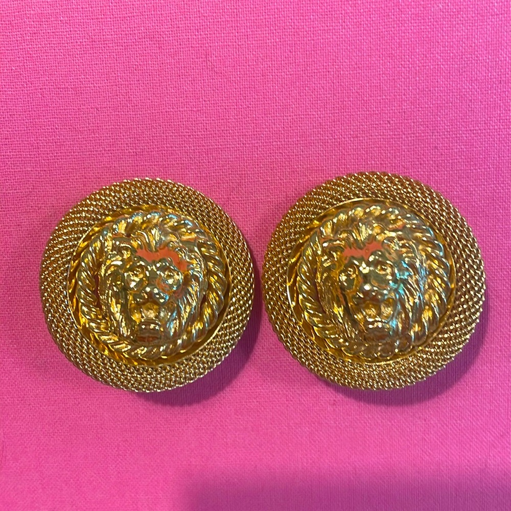 Anne Klein Vintage Lionshead earrings EUC